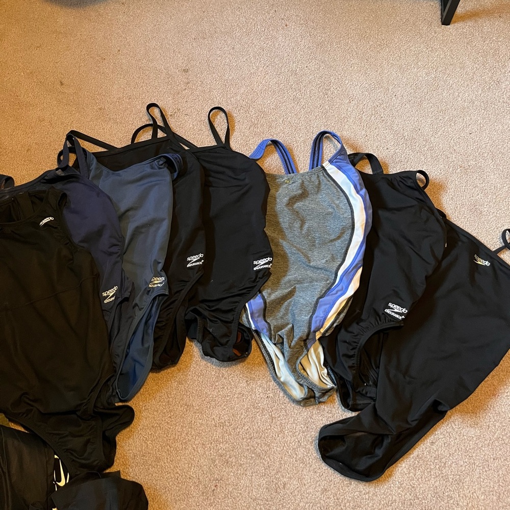 SPEEDO SWIMSUITS LOT